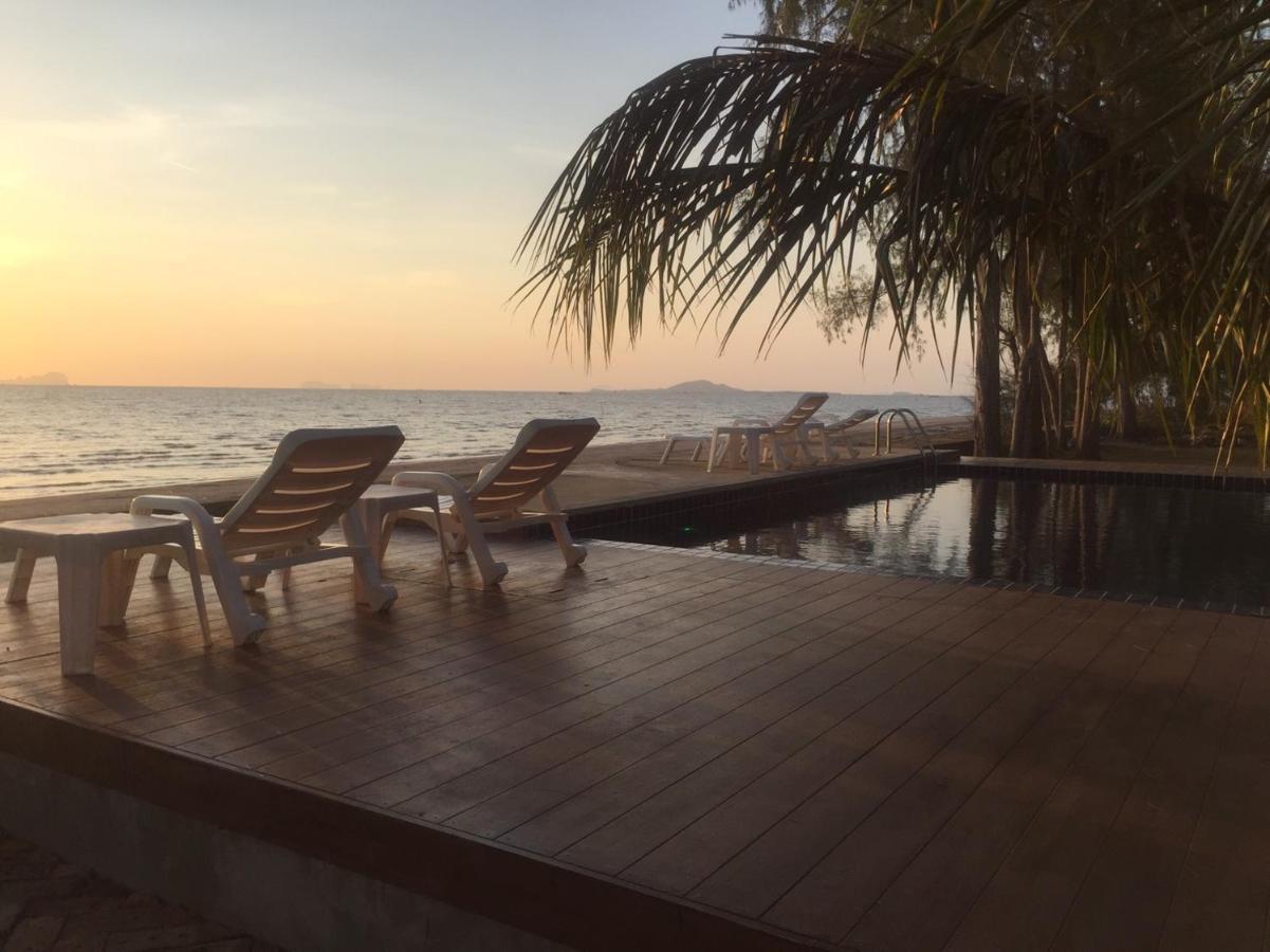 The Chevalley Beach Resort Satun Εξωτερικό φωτογραφία