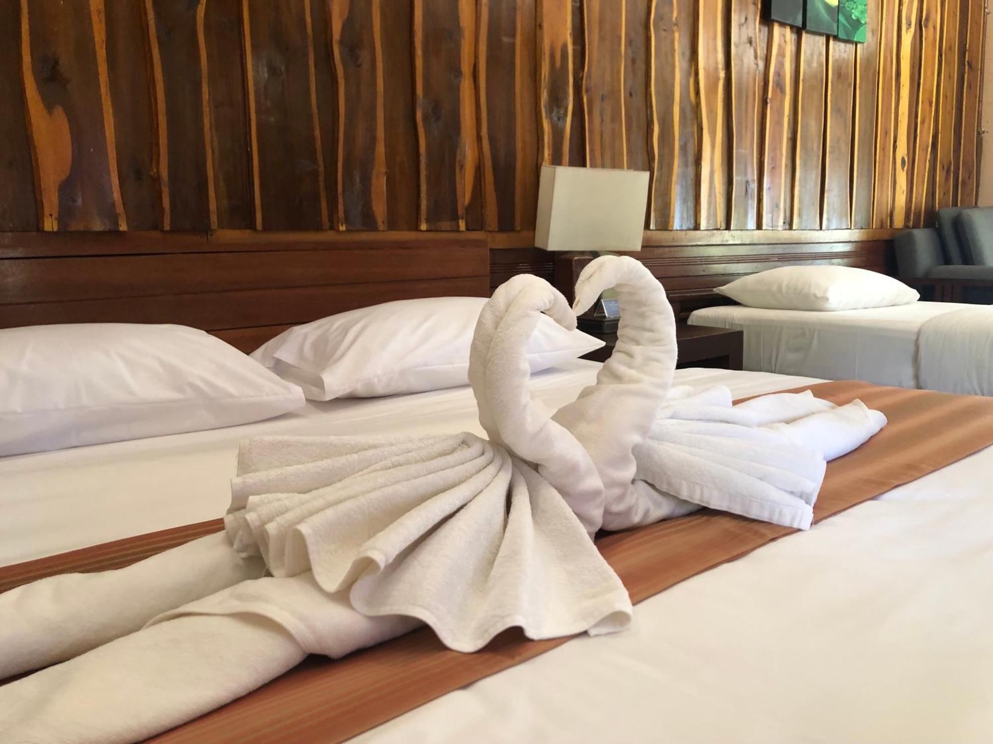 The Chevalley Beach Resort Satun Εξωτερικό φωτογραφία