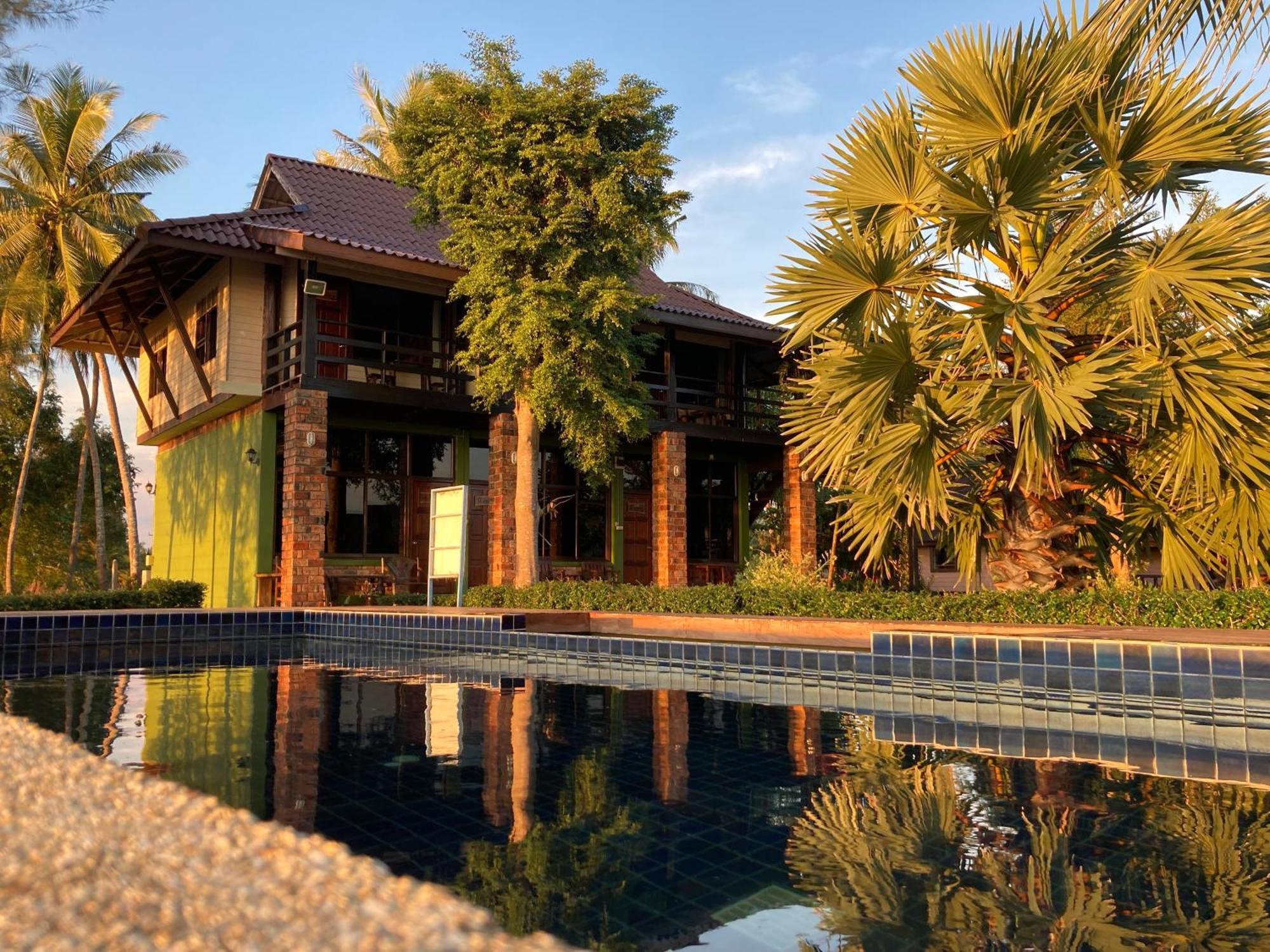 The Chevalley Beach Resort Satun Εξωτερικό φωτογραφία