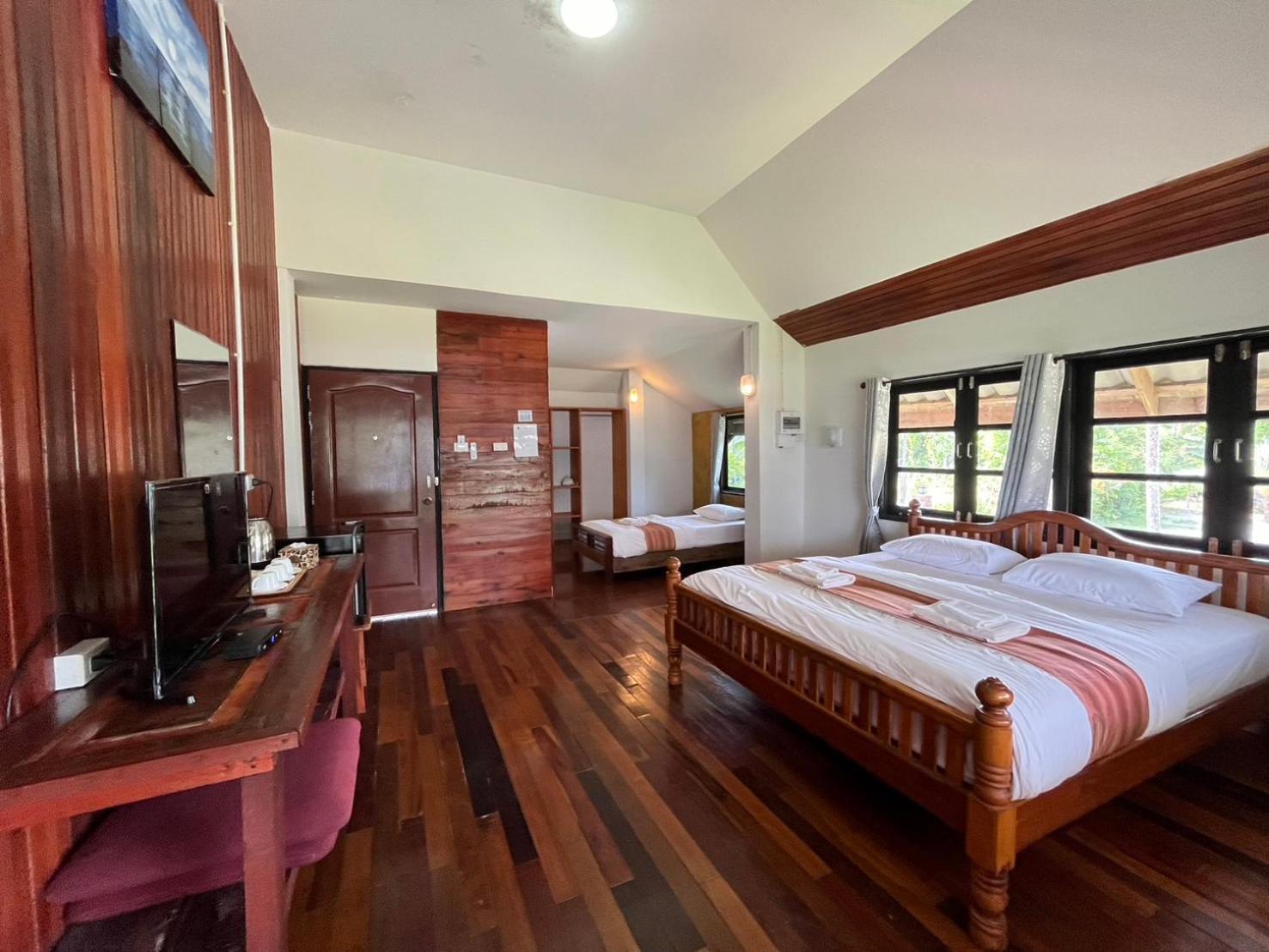 The Chevalley Beach Resort Satun Εξωτερικό φωτογραφία