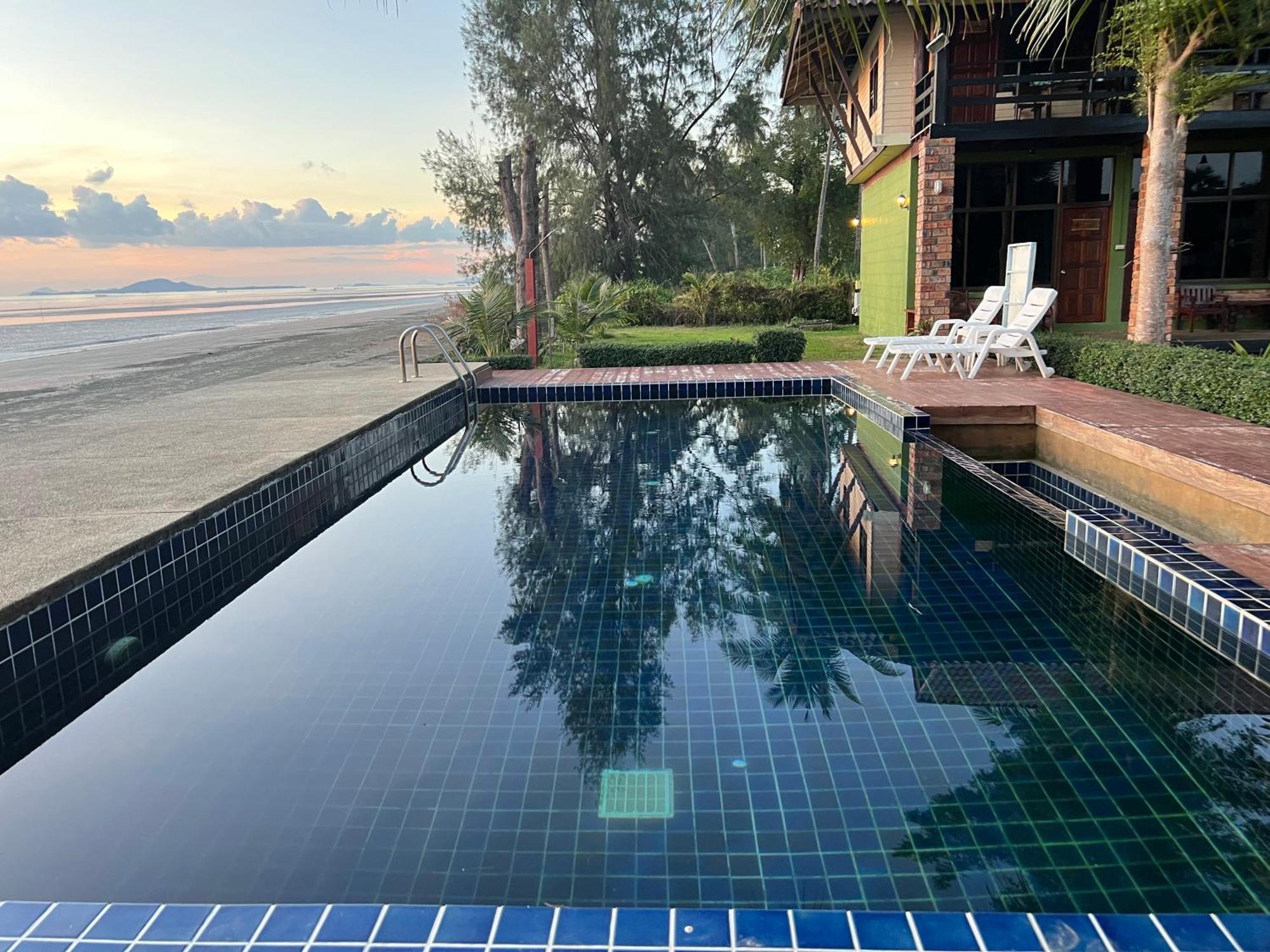 The Chevalley Beach Resort Satun Εξωτερικό φωτογραφία